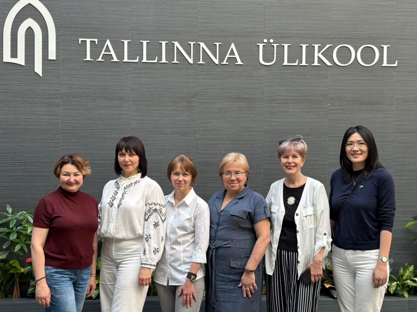 Вивчення досвіду Талліннського університету у сфері цифрових технологій та робототехніки